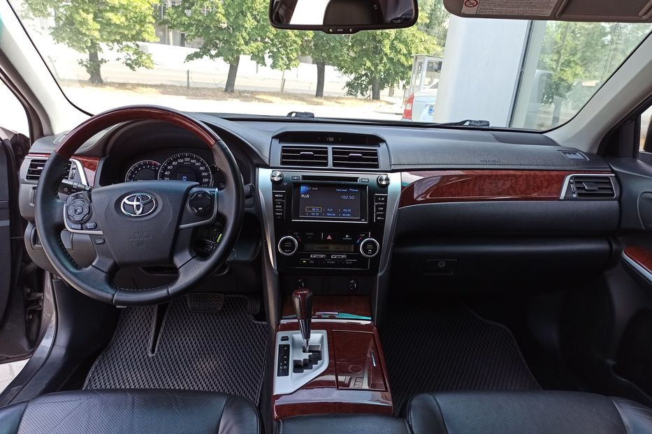 Продам Toyota Camry Elegance 2011 года в Днепре