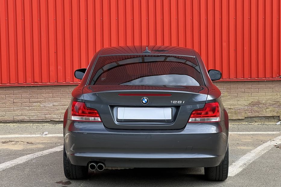 Продам BMW 130 128i 2012 года в Одессе