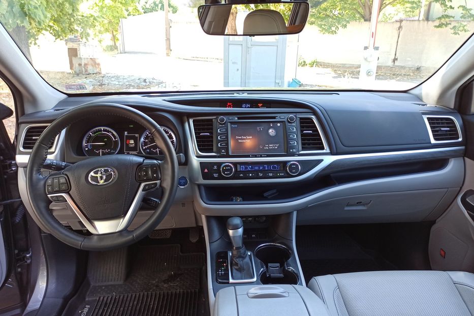 Продам Toyota Highlander Hibrid Limited 2019 года в Днепре