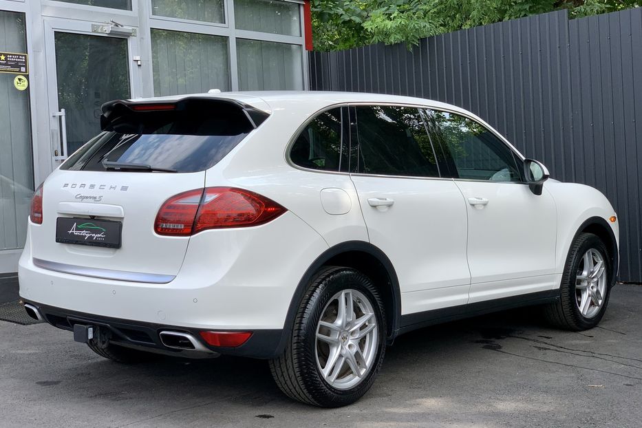 Продам Porsche Cayenne S 2011 года в Киеве