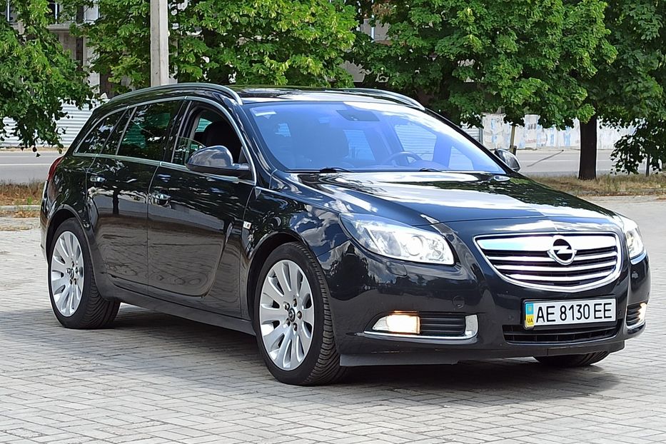 Продам Opel Insignia Sport Tourer 4X 2010 года в Днепре