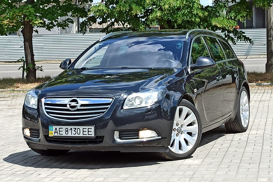 Продам Opel Insignia Sport Tourer 4X 2010 года в Днепре