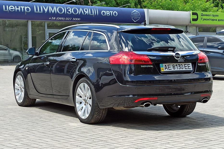 Продам Opel Insignia Sport Tourer 4X 2010 года в Днепре