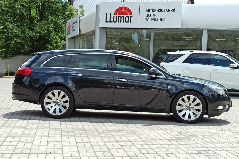 Продам Opel Insignia Sport Tourer 4X 2010 года в Днепре