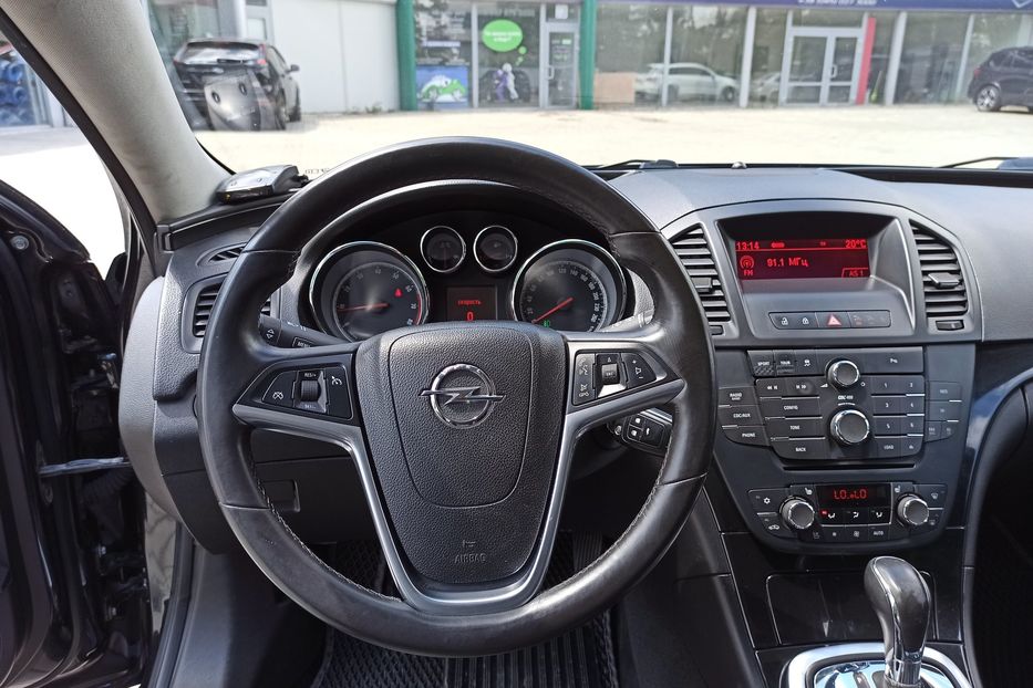 Продам Opel Insignia Sport Tourer 4X 2010 года в Днепре