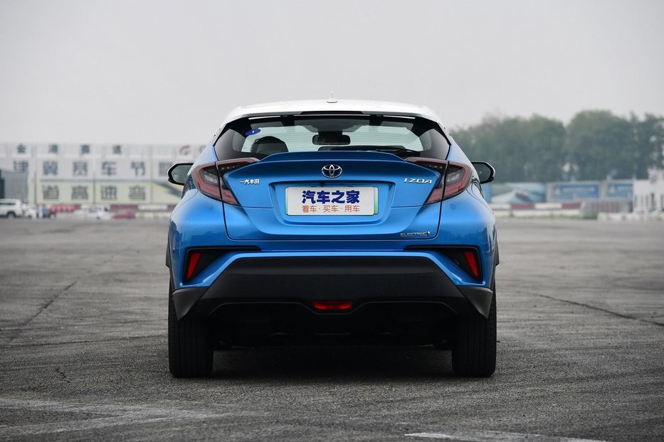 Продам Toyota C-HR 2022 года в Черновцах