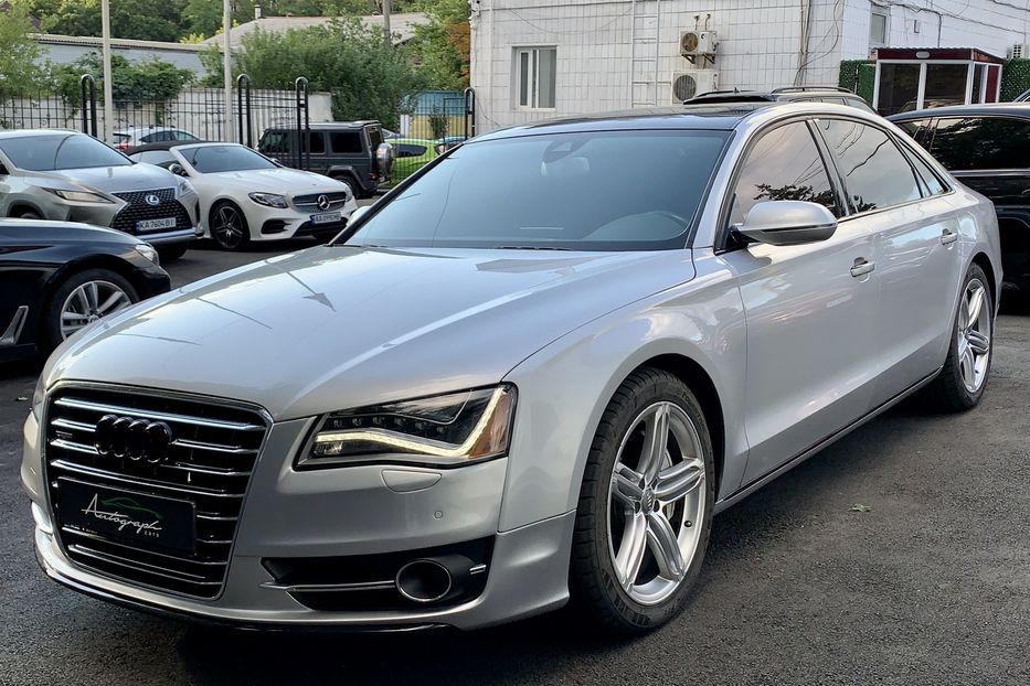 Продам Audi A8 Long 2013 года в Киеве