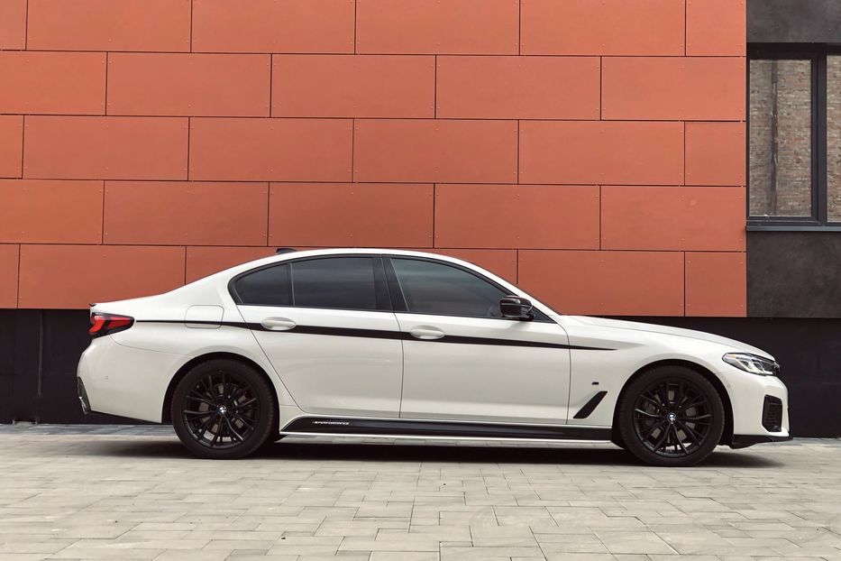 Продам BMW 530 M-packet 2021 года в Луцке