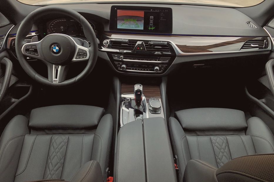 Продам BMW 530 M-packet 2021 года в Луцке