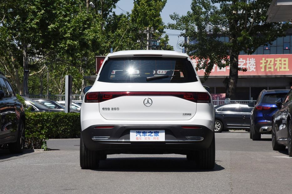 Продам Mercedes-Benz EQC EQB 260 2022 года в Черновцах