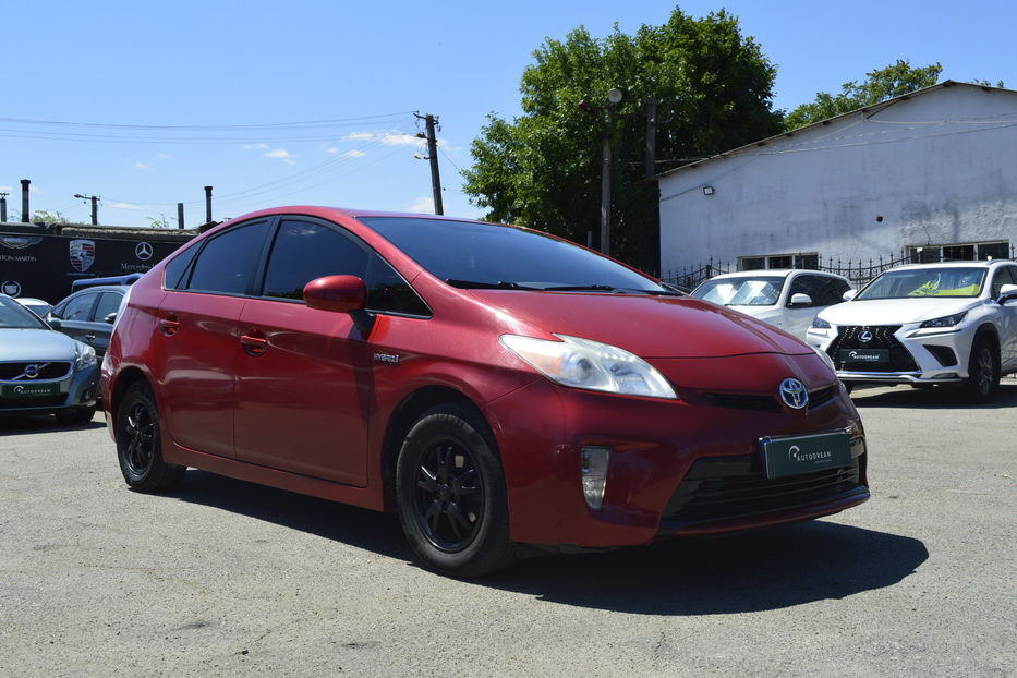 Продам Toyota Prius 2013 года в Одессе