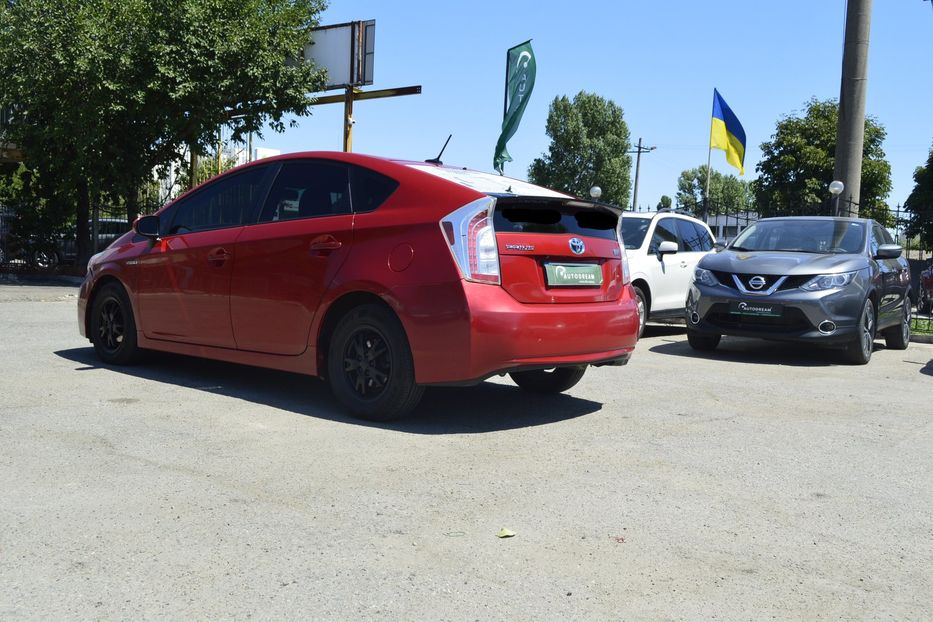 Продам Toyota Prius 2013 года в Одессе