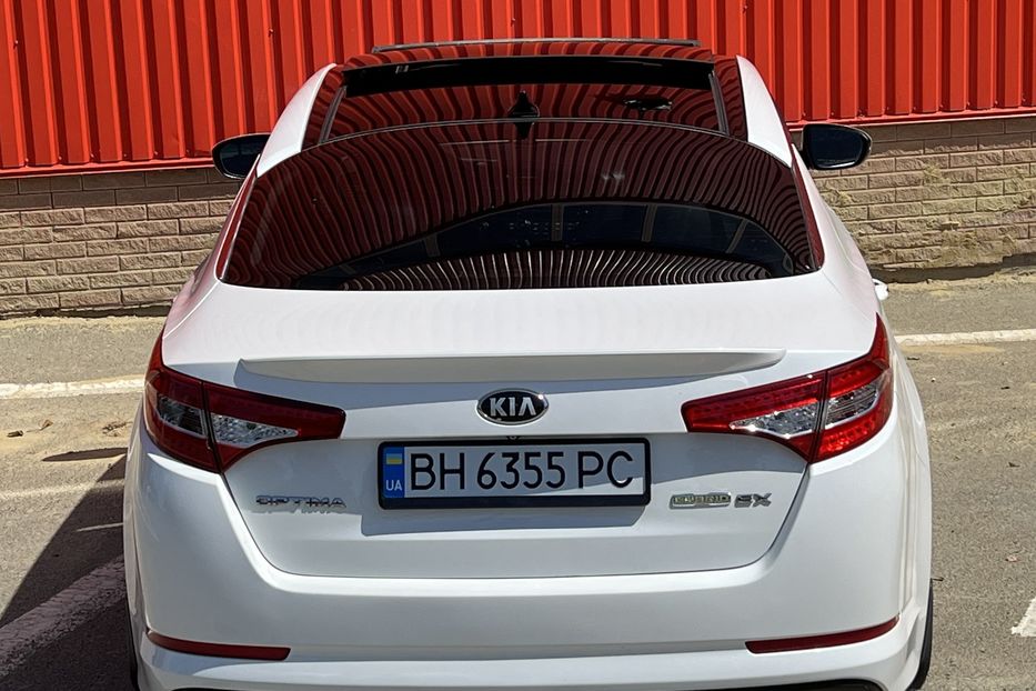 Продам Kia Optima Hybride EX FUU 2014 года в Одессе