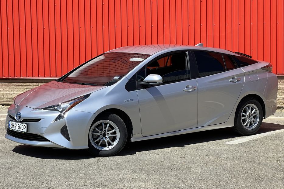 Продам Toyota Prius Hybride  2017 года в Одессе