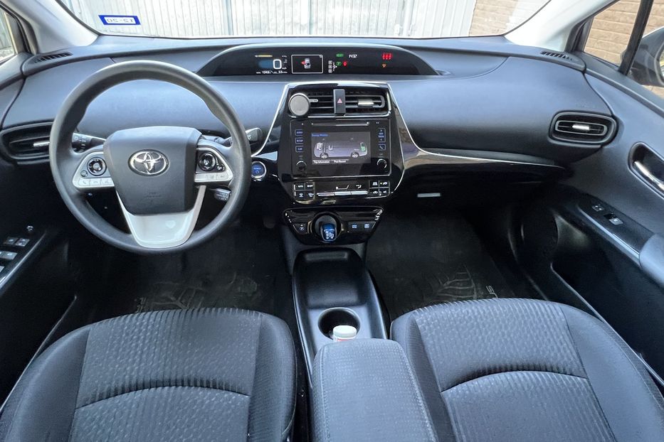 Продам Toyota Prius Hybride  2017 года в Одессе