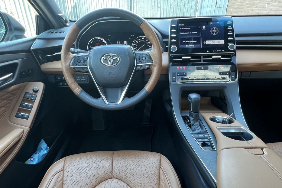 Продам Toyota Avalon Hybride LIMITED  2020 года в Одессе