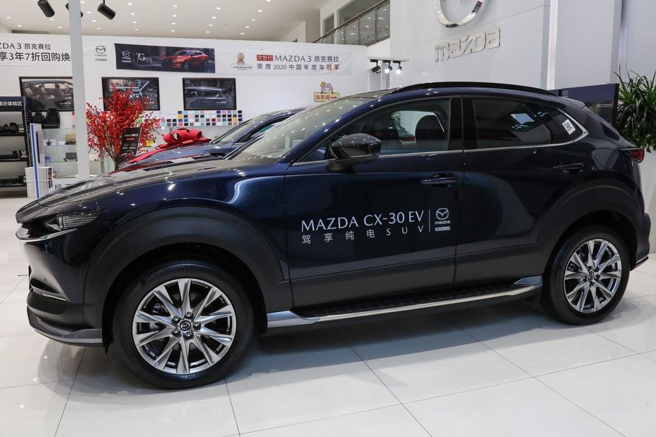 Продам Mazda CX-3 MAZDA CX-30 EV 2022 года в г. Владимир-Волынский, Волынская область