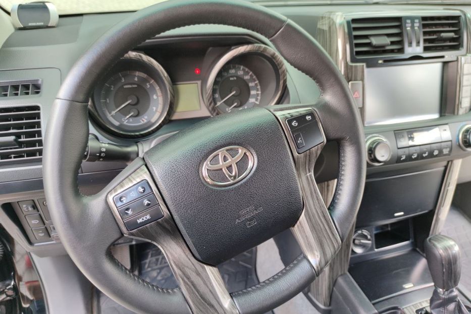 Продам Toyota Land Cruiser Prado 150 2013 года в Днепре