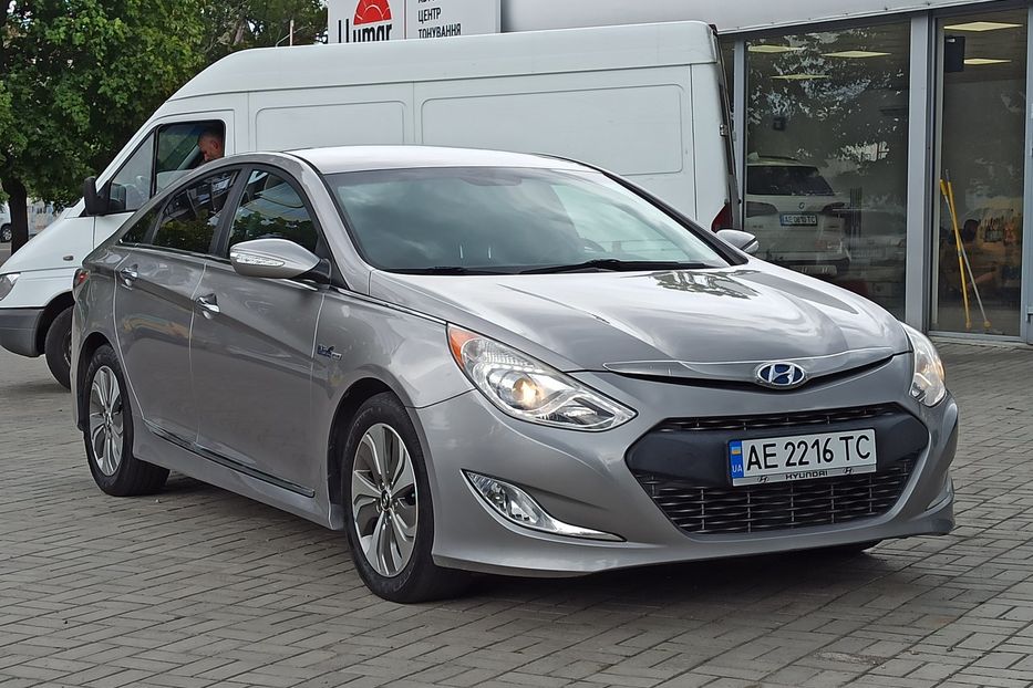 Продам Hyundai Sonata Limited 2013 года в Днепре