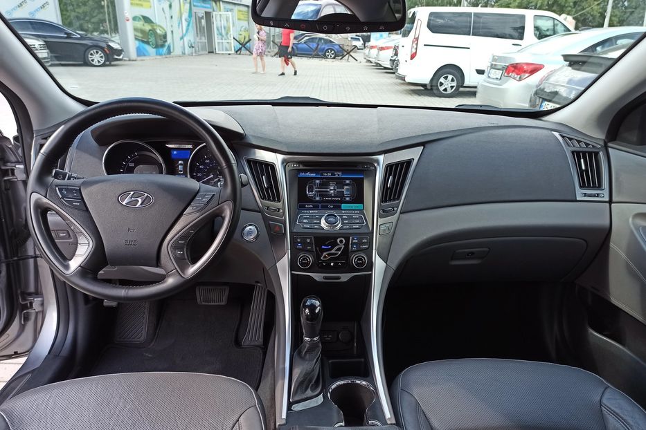 Продам Hyundai Sonata Limited 2013 года в Днепре