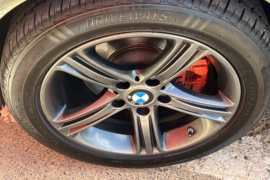 Продам BMW 320 2013 года в Одессе