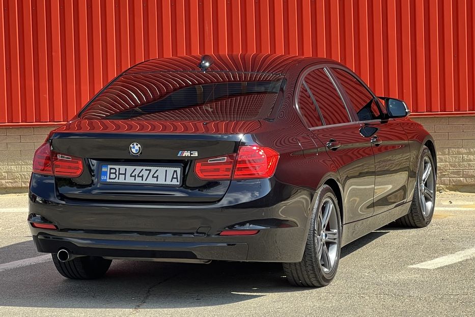Продам BMW 320 2013 года в Одессе