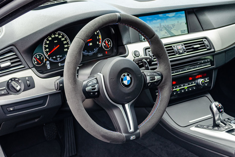 Продам BMW M5 Individual 2012 года в Киеве