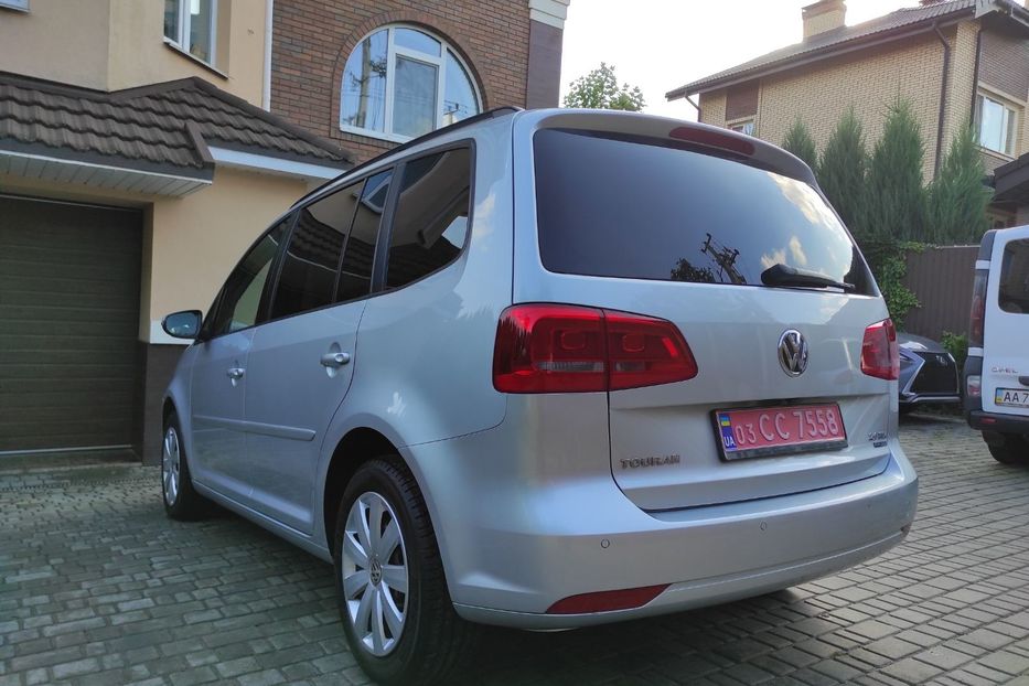 Продам Volkswagen Touran 7 mest 2013 года в Киеве