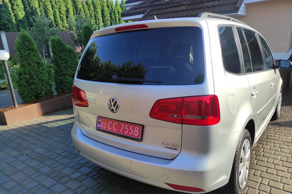 Продам Volkswagen Touran 7 mest 2013 года в Киеве