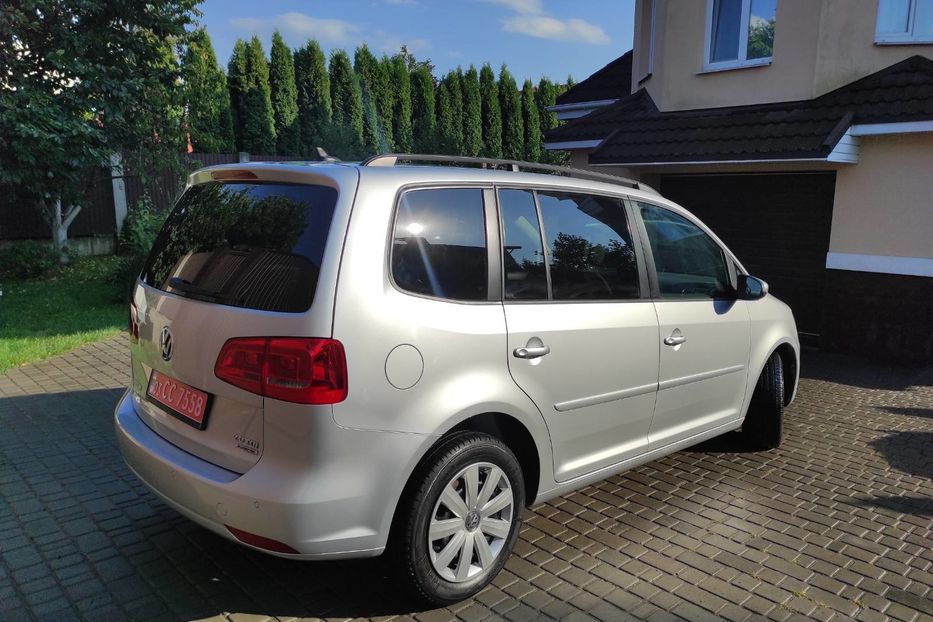 Продам Volkswagen Touran 7 mest 2013 года в Киеве