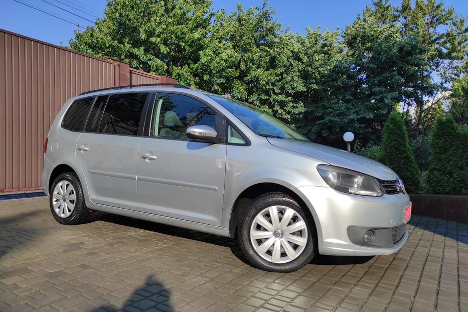 Продам Volkswagen Touran 7 mest 2013 года в Киеве