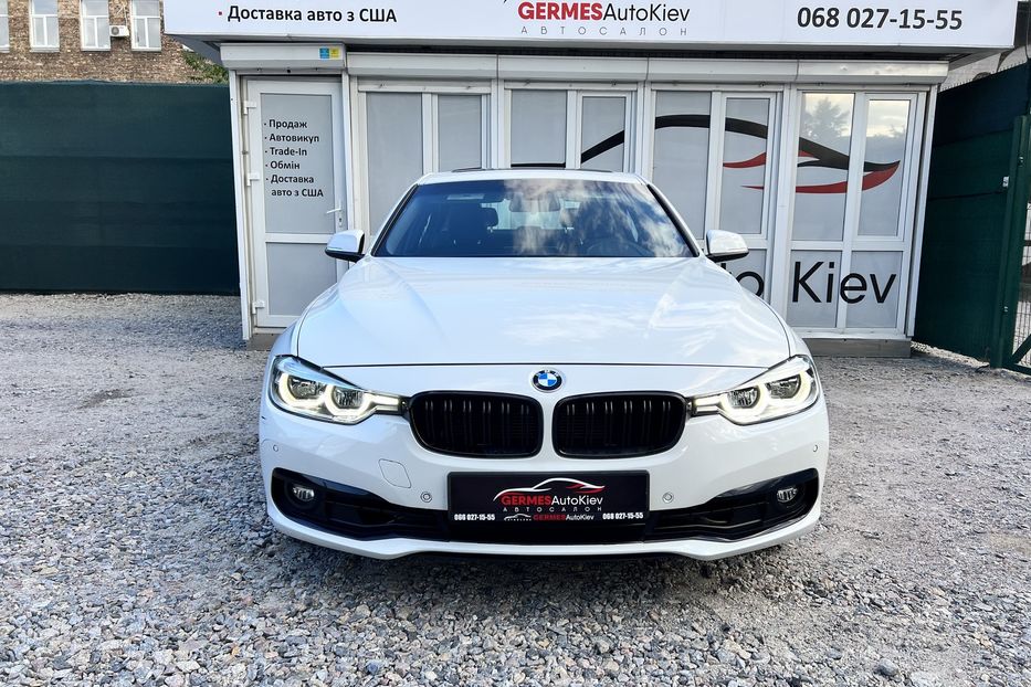 Продам BMW 328 XDrive  2017 года в Киеве