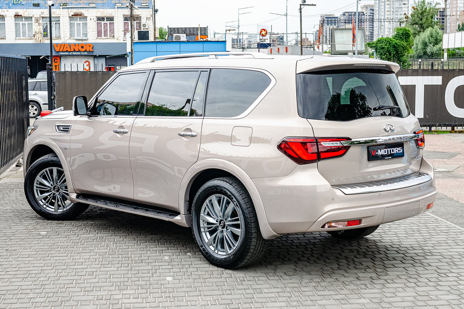 Продам Infiniti QX80 5.6L Premium 2018 года в Киеве