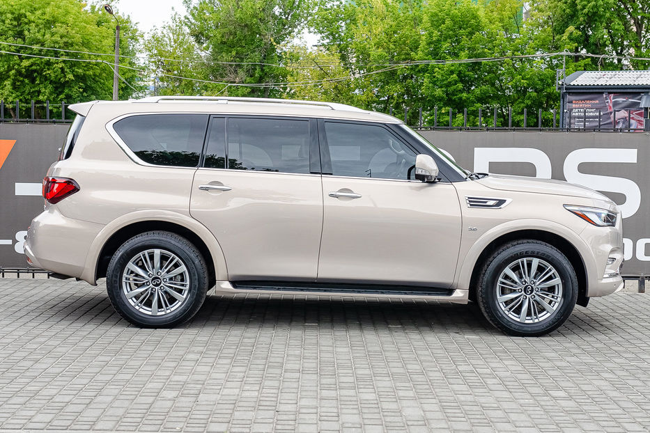 Продам Infiniti QX80 5.6L Premium 2018 года в Киеве