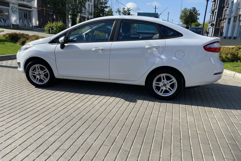 Продам Ford Fiesta 2017 года в Киеве