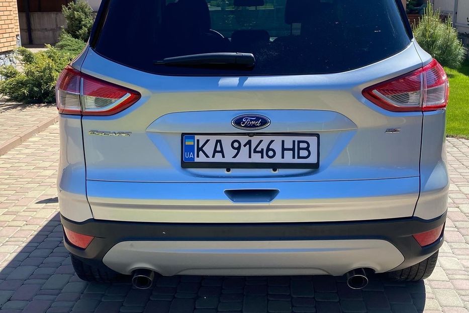 Продам Ford Escape 2015 года в Киеве