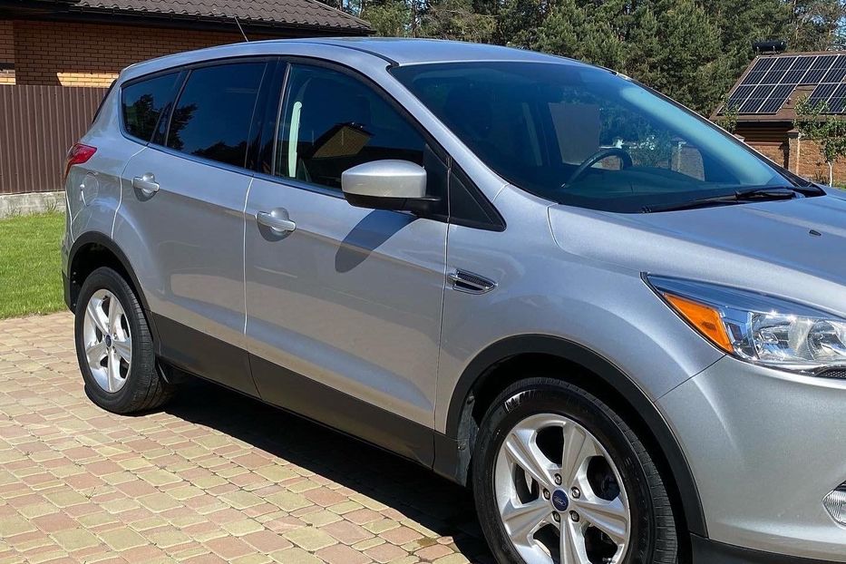 Продам Ford Escape 2015 года в Киеве