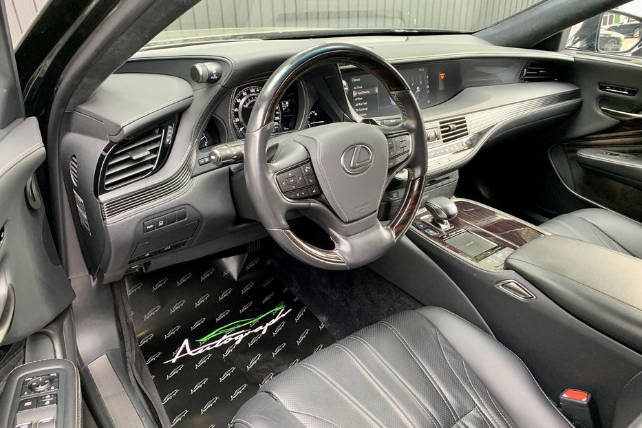 Продам Lexus LS 600 LS500 2018 года в Киеве