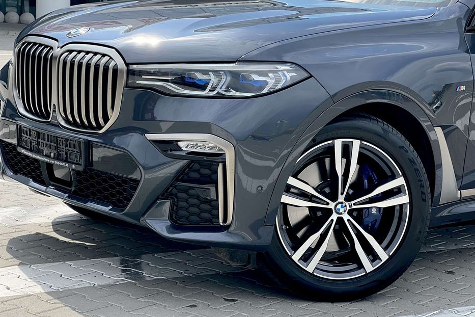 Продам BMW X7 M50D 2020 года в Киеве