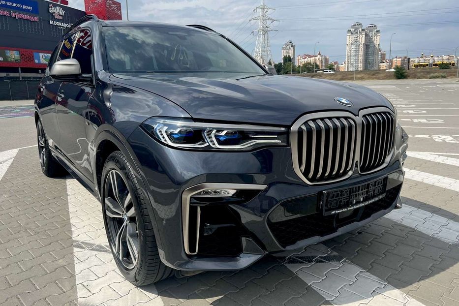 Продам BMW X7 M50D 2020 года в Киеве