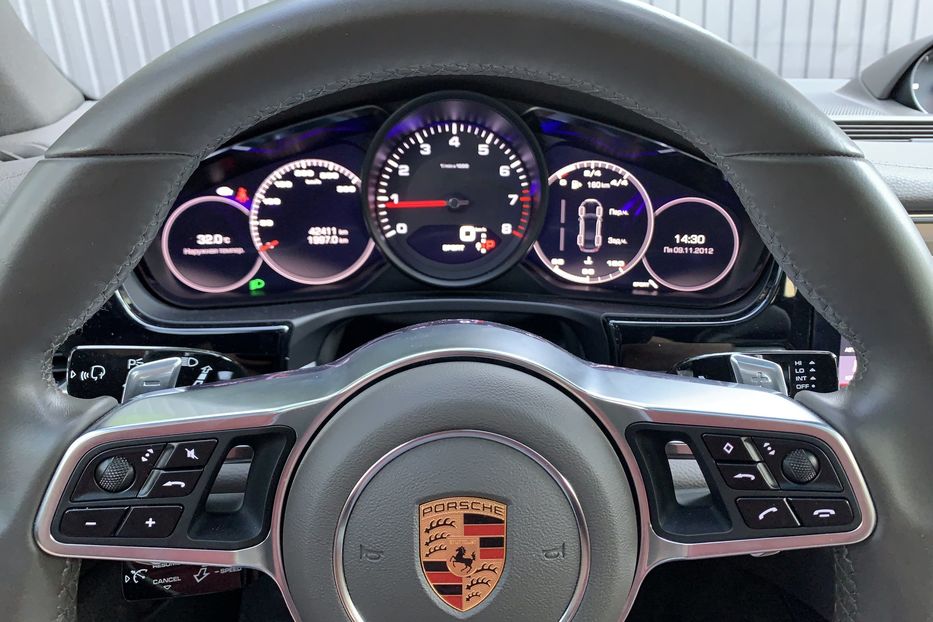 Продам Porsche Panamera 4  2018 года в Киеве