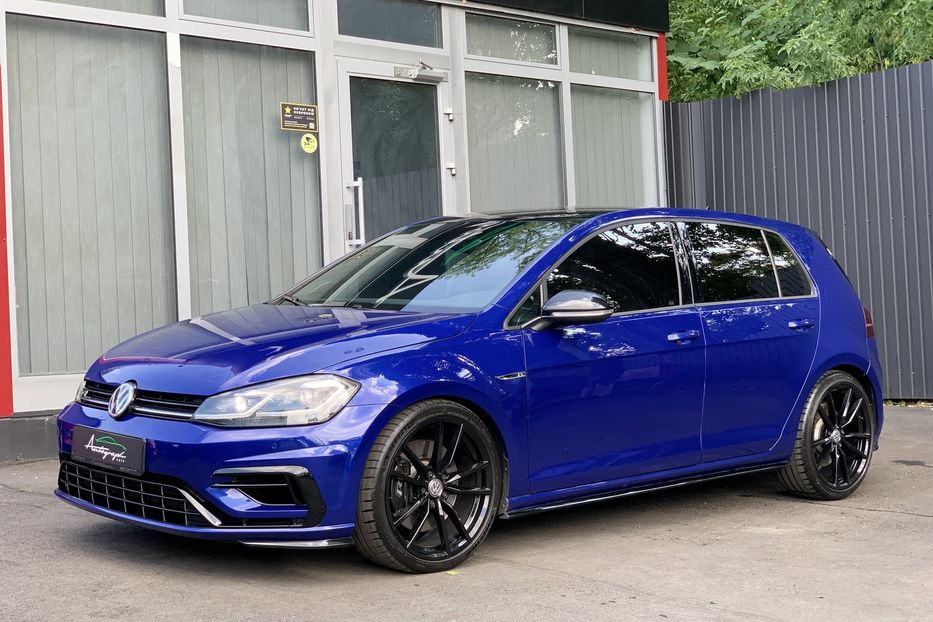 Продам Volkswagen Golf R 4Motion 2018 года в Киеве