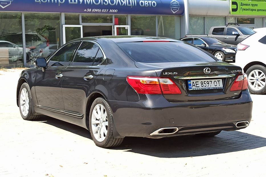 Продам Lexus LS 460 AWD  2010 года в Днепре