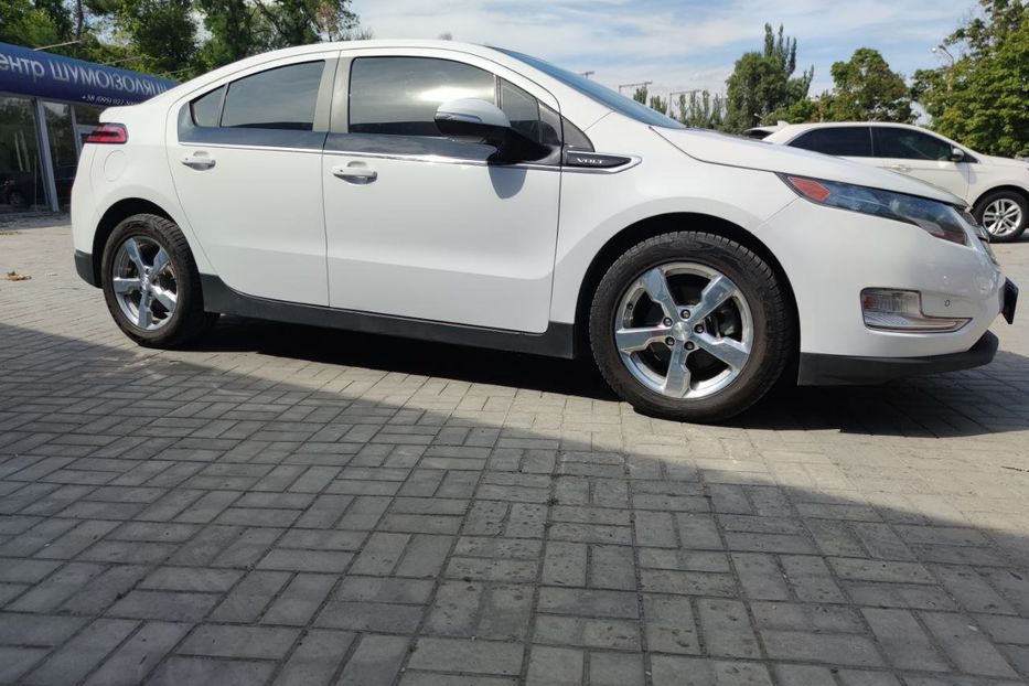 Продам Chevrolet Volt Premium 2011 года в Днепре