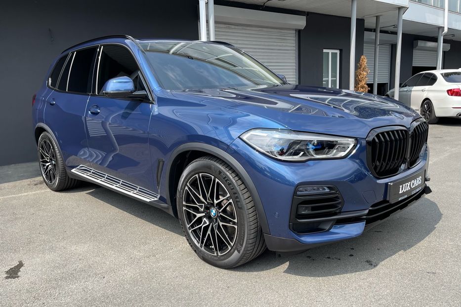 Продам BMW X5 30d 2020 года в Киеве