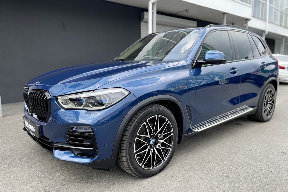 Продам BMW X5 30d 2020 года в Киеве