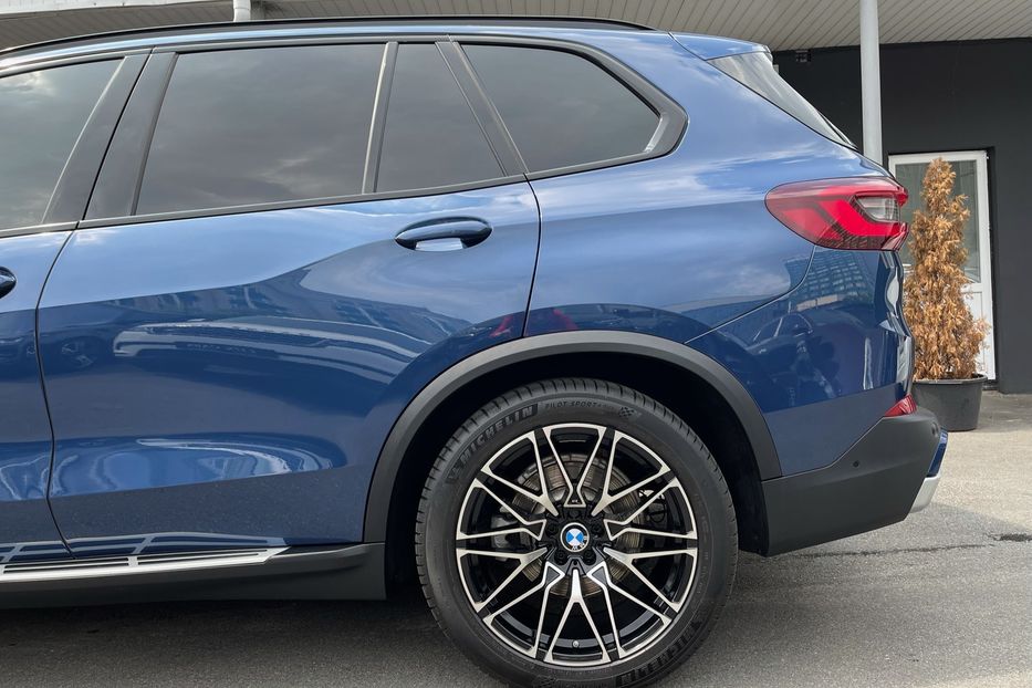 Продам BMW X5 30d 2020 года в Киеве