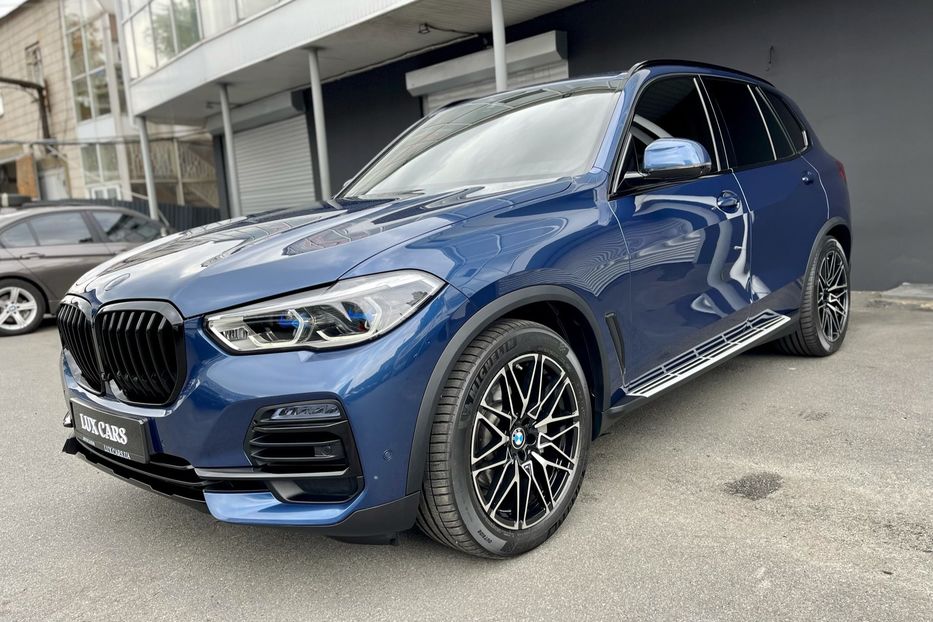 Продам BMW X5 30d 2020 года в Киеве