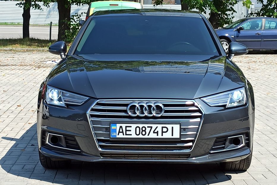 Продам Audi A4 Premium S-Line 2018 года в Днепре