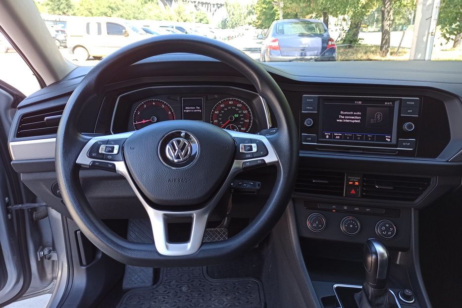 Продам Volkswagen Jetta 2019 года в Днепре
